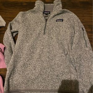 women’s patagonia sweatshirt